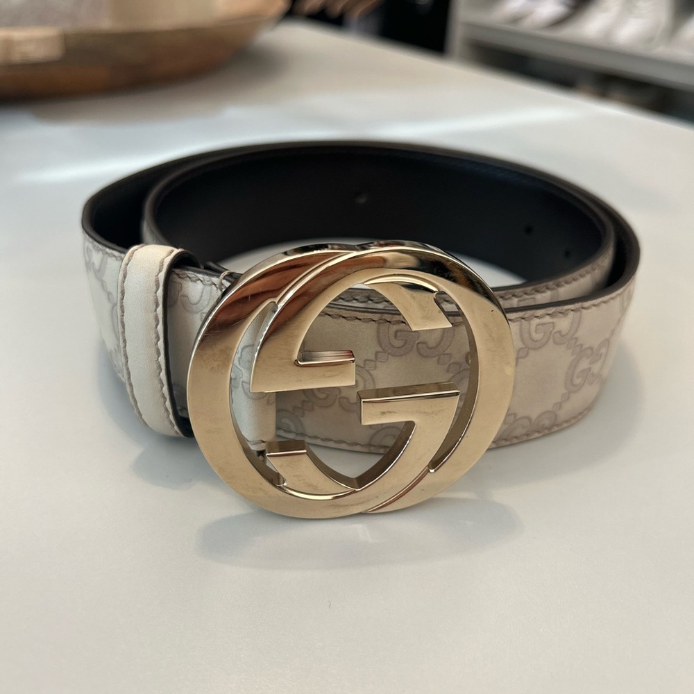 Gucci Beige Leather Belt with Gold Buckle